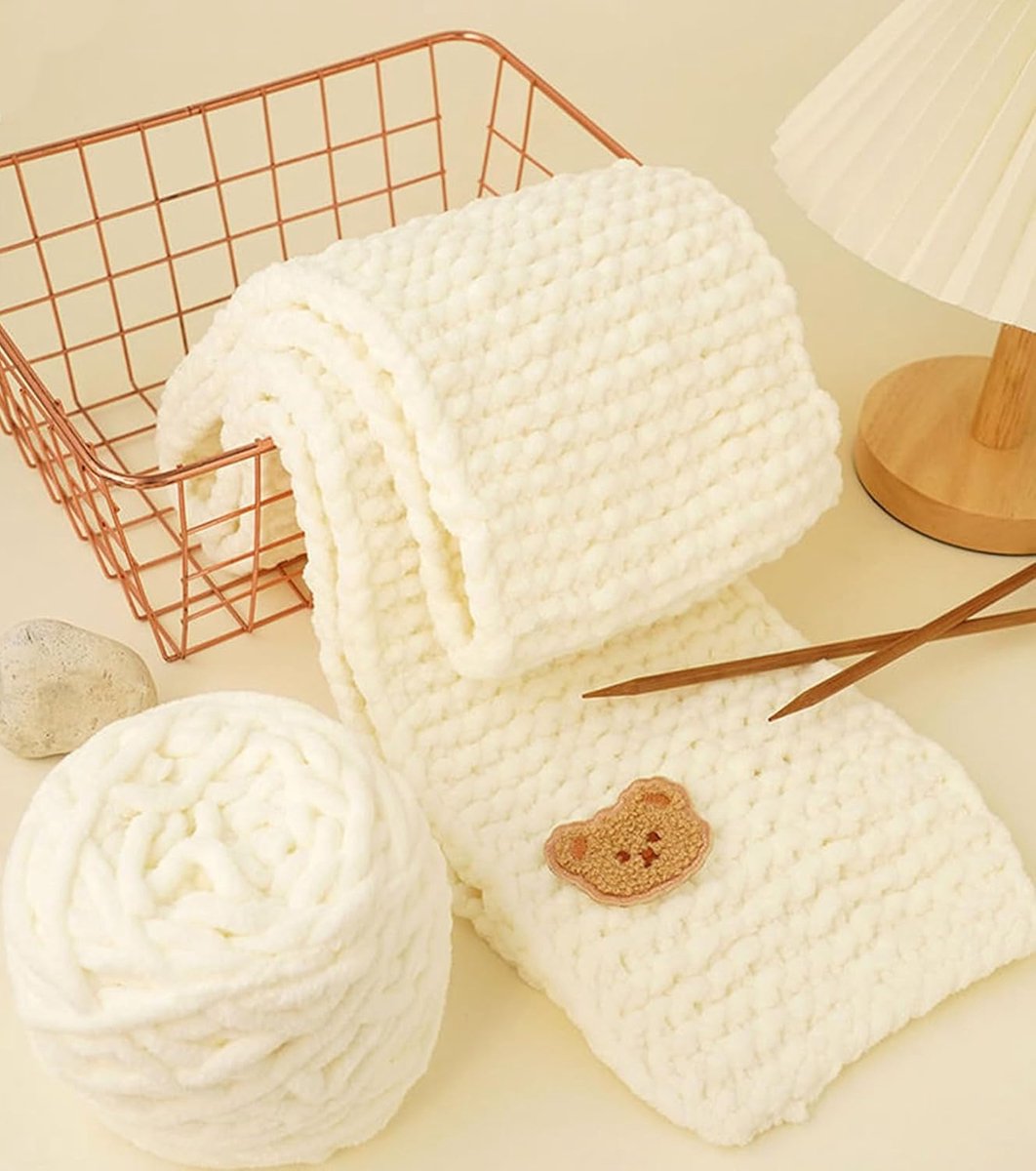 Haakset voor kinderen en beginners, doe-het-zelf haakset voor het haken van een beige beertjessjaal, inclusief garen, handleiding en accessoires, creatieve knutselset voor meisjes vanaf 10 jaar
