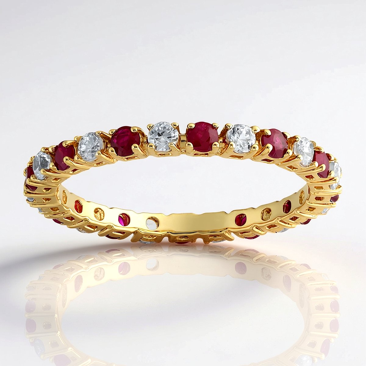 Cavill - Elegante 9K Geelgouden Ring met 0,53 ct Mozambique Robijnen & 0,65 ct Zirkonen - Rond - Vakmanschap & Dagelijks Draagbaar