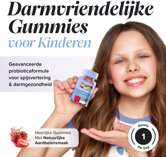 Meisje met blauwe ogen en lang bruin haar, houdt een flesje "KIDS TUMMY GUMMIES" vast. Aardbeien op de voorgrond.