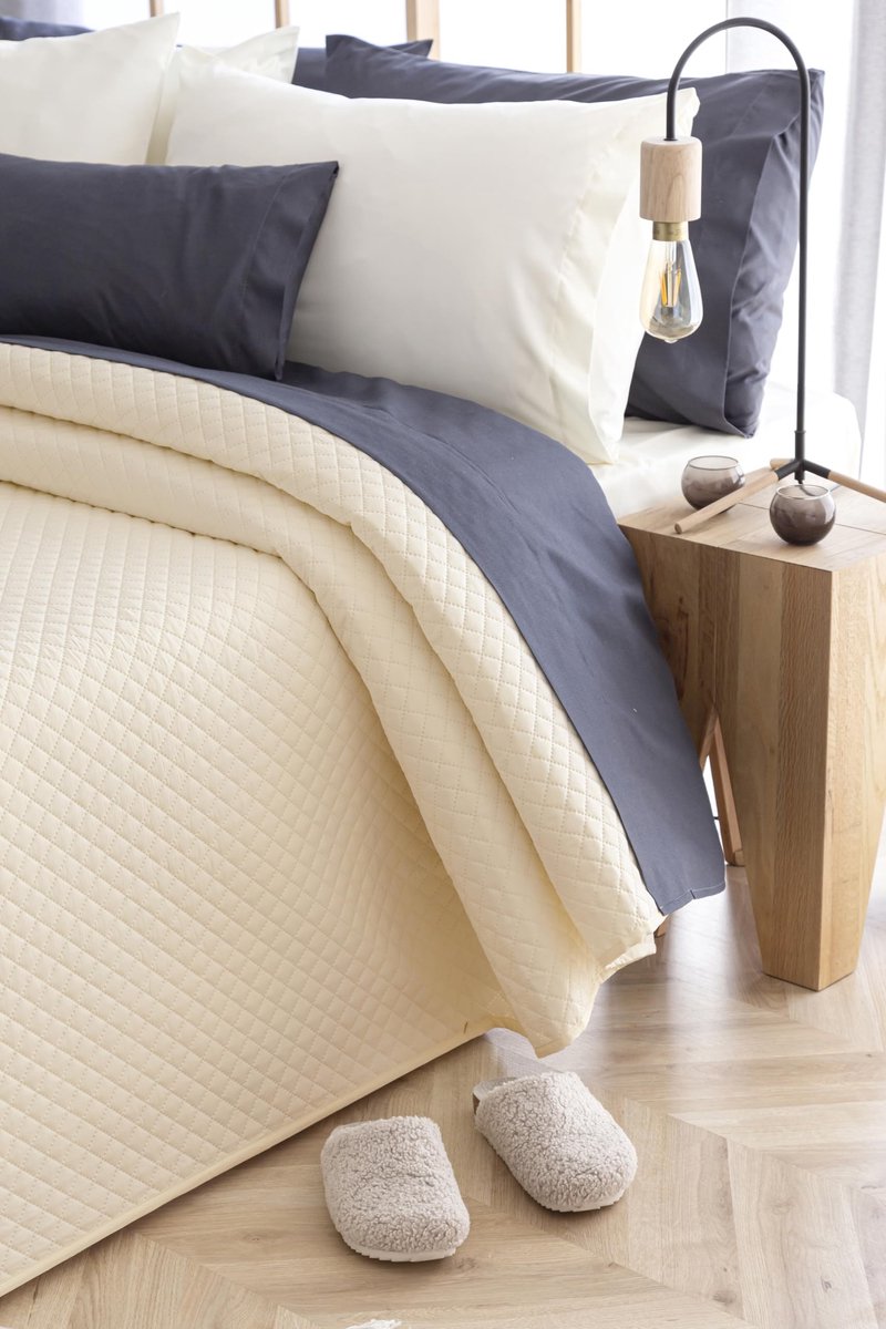 Omgoods - Fijne Dekens met Ruitpatroon - 100% Microfibre