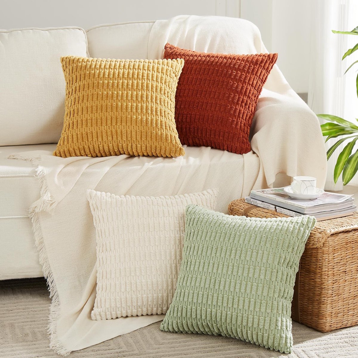 Omgoods - Set van 4 Kussenslopen van Corduroy 50x50 cm in Beige, Groen en Geel