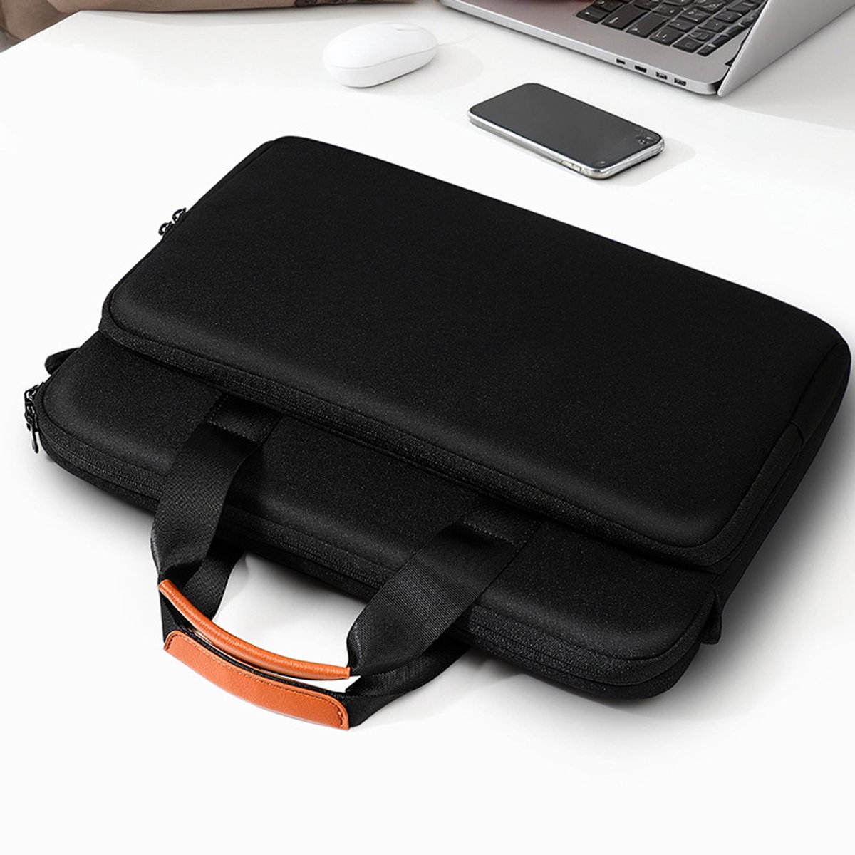 Ulisem - 15.6-16.2 Inch Laptops Schoudertas - Waterdichte Stoffen Attachekoffer - Lichtgewicht Toplading - Zakelijk Casual Of School - Zwart