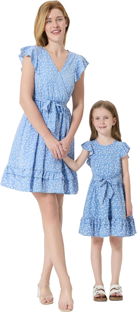 Jurken outfits ruches fladdermouwen polka dot patroon vakantiejurken