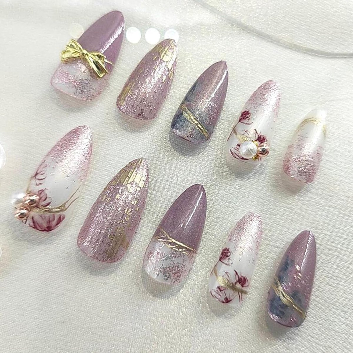 24 stuks roze bloemen press-on nagels, amandelvorm, glitter