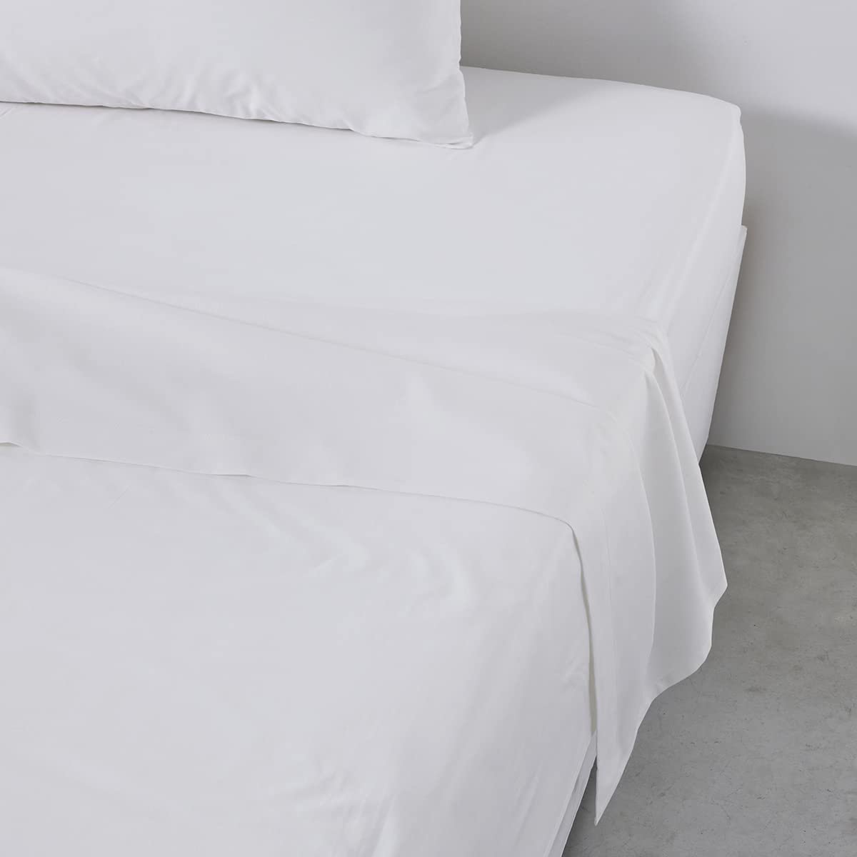 SnelShoppen - Effen Wit Bedlaken 240 x 300 cm voor Tweepersoonsbed, Katoen, Queensize, Ideaal voor Slaapkamer en Logeerkamer