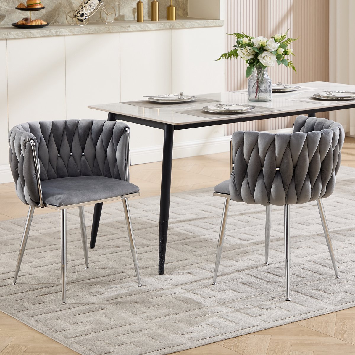 Eetkamerstoel Velvet - Set van 2 - Moderne armstoel - Stoffen voor woonkamer en eetkamer - Keukenstoel - zilveren poten - Comfortabele stoel - Grijs