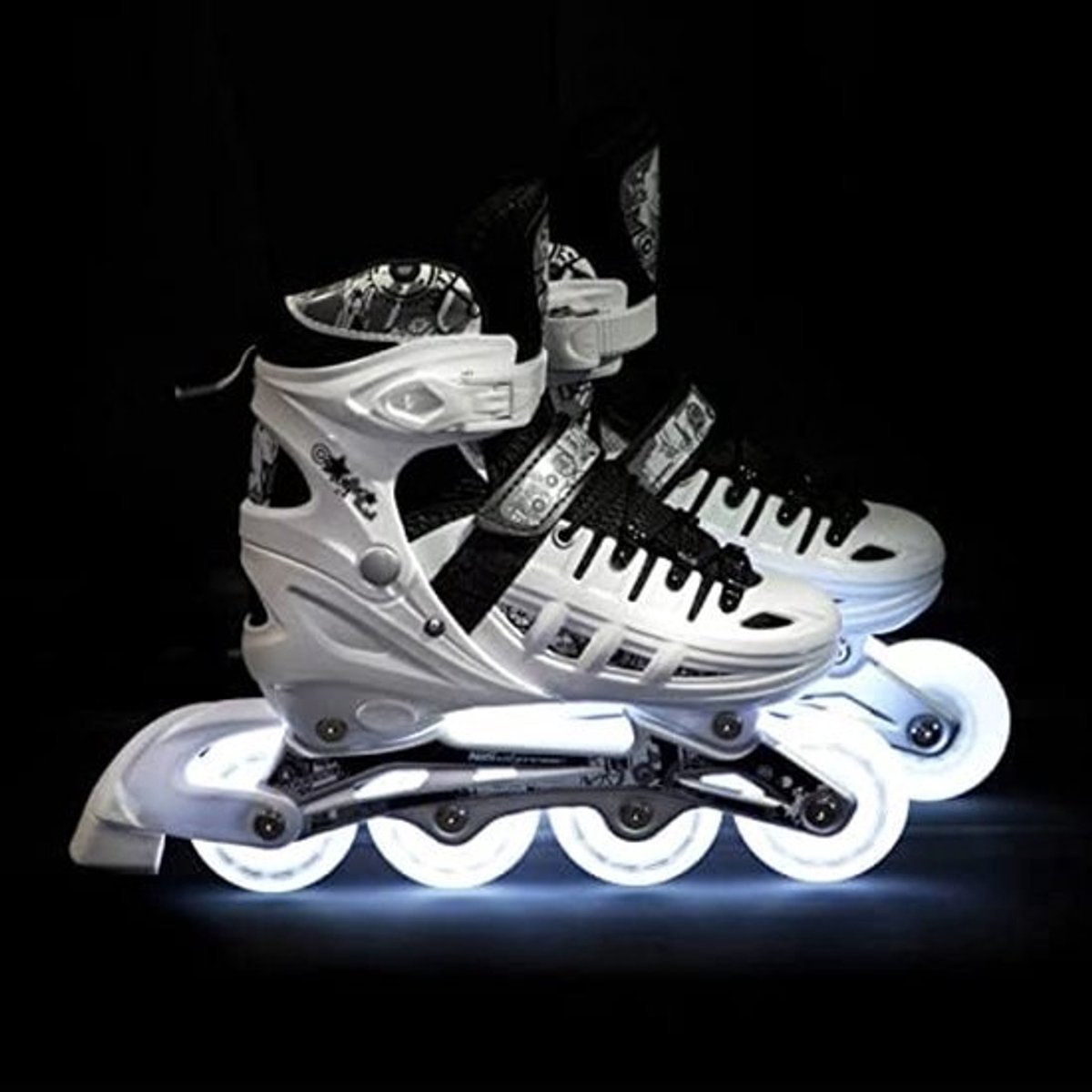 4-in-1-schaatsen Set - Inlineskates, Triskates, Rolschaatsen en IJsschaatsen - Verstelbare Maat 39-42 met LED Wieltjes