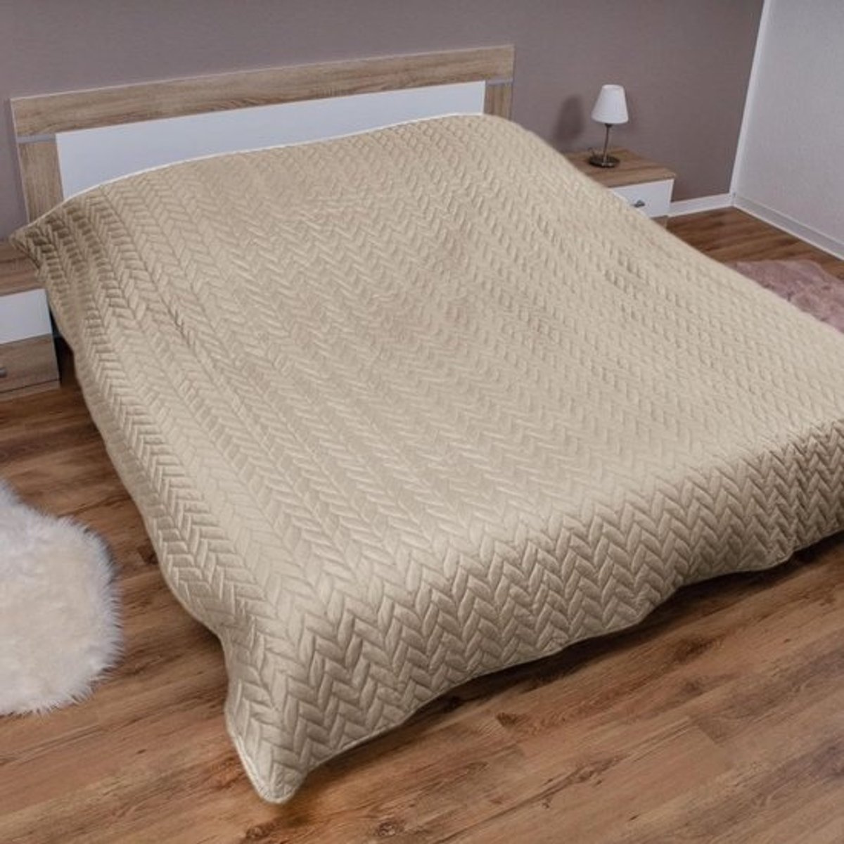 Grote Gewatteerde Sprei XXL (220x240 cm) Beige OEKO-TEX Gestikt Bedloper