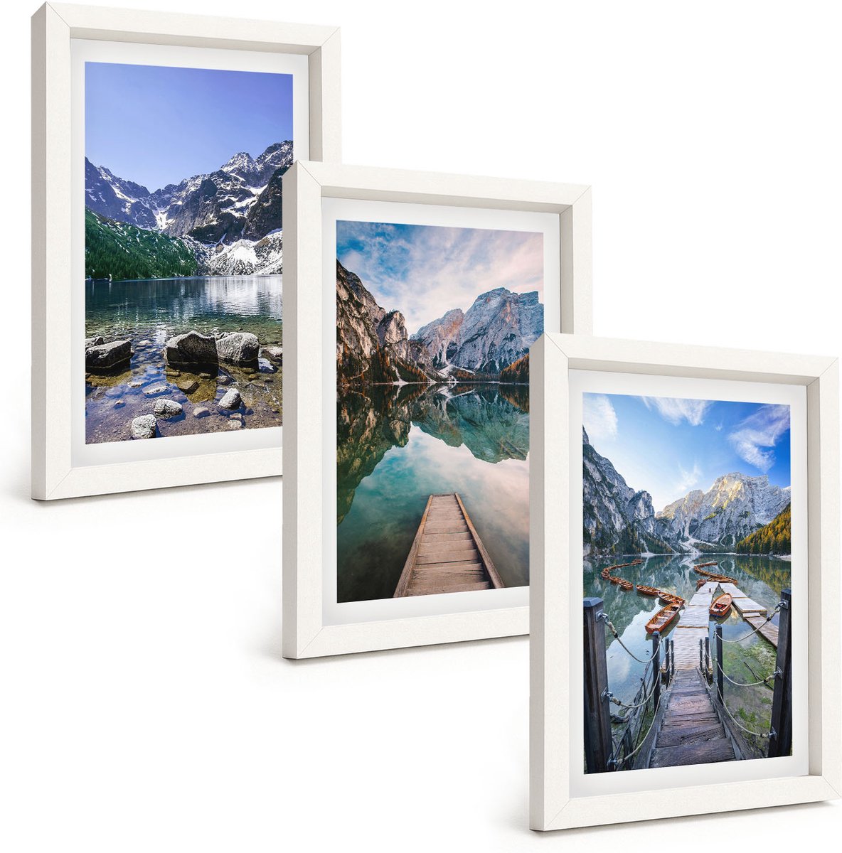 Wallfluent 3-Delige Schilderij Set - Bergen, Meren En Houten Bruggen Over Het Water. - 20 x 30 - Stijlvolle Muurdecoratie - Slaapkamer - Decoratieve Schilderijen