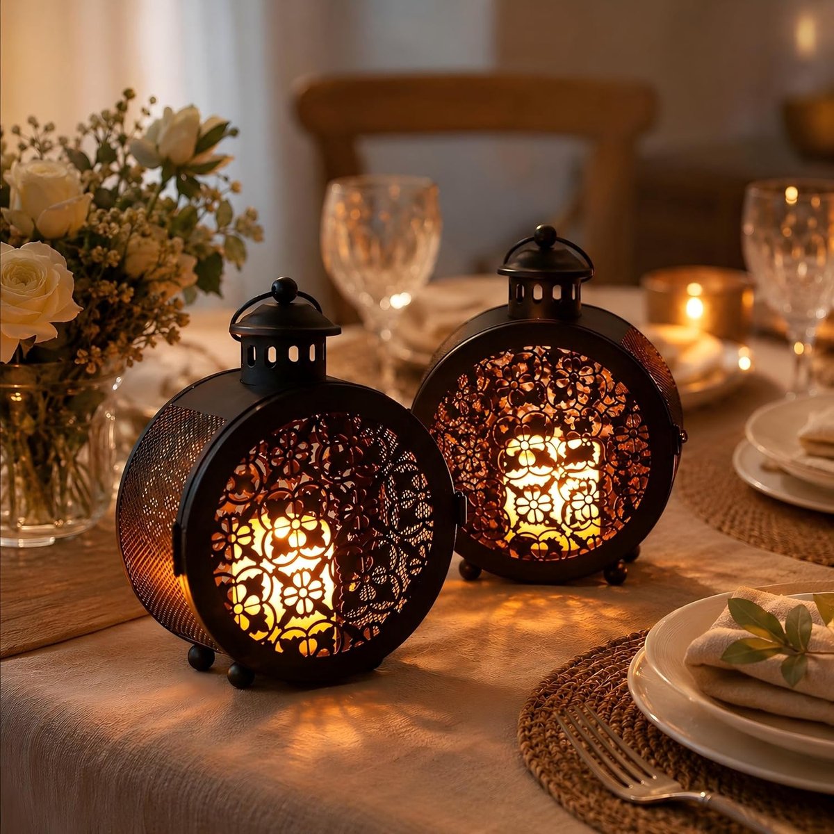 SnelShoppen - Set van 2 Zwarte Vintage Metalen Kaarsenhouders - Stijlvolle Kaarsenlanterns voor Tuin, Feest, Camping en Binnengebruik