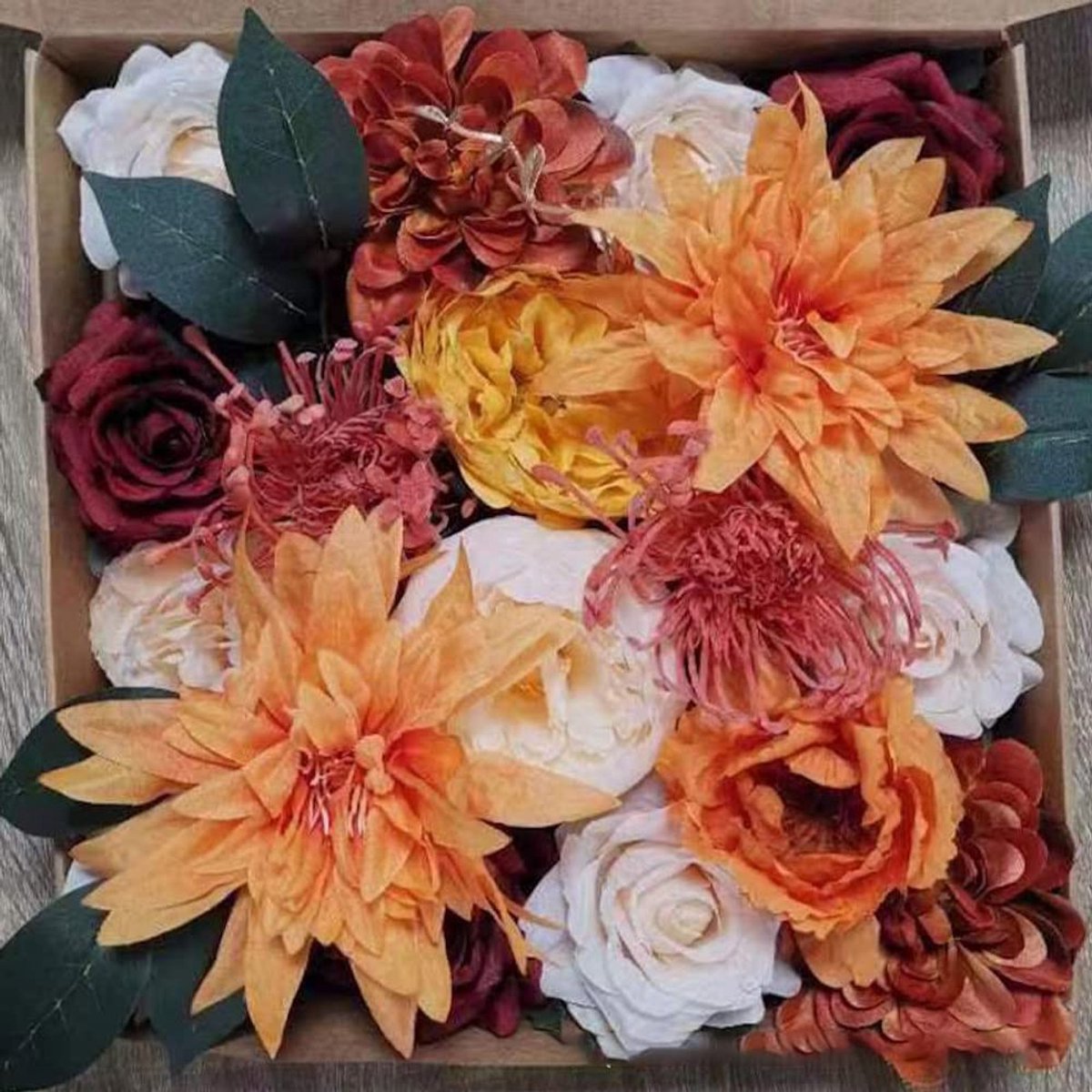 Dailygoods- Kunstbloemen Echte Uitzichtende Rozen - Kunstbloemen Boeket - Nep Planten - Bruidsboeket - Decoratie - 1-Pack Schuim 25x25x5 cm - Nepbloemen