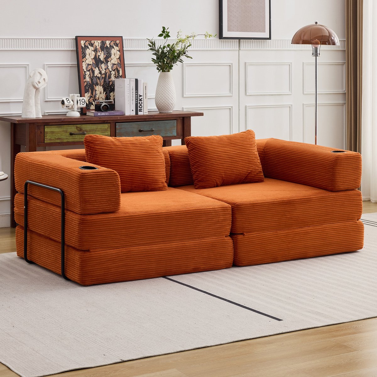 Multifunctionele Corduroy Slaapbank –Vaste Framebank–Opvouwbaar met 2 Kussens en Armleuningen – Comfortabel 2-in-1 Ontwerp –Geschikt voor 2 Personen –Te Gebruiken als Bank, Ligstoel en Logeerbed–Ideaal voor Appartementen of Kleine Ruimtes–Oranje