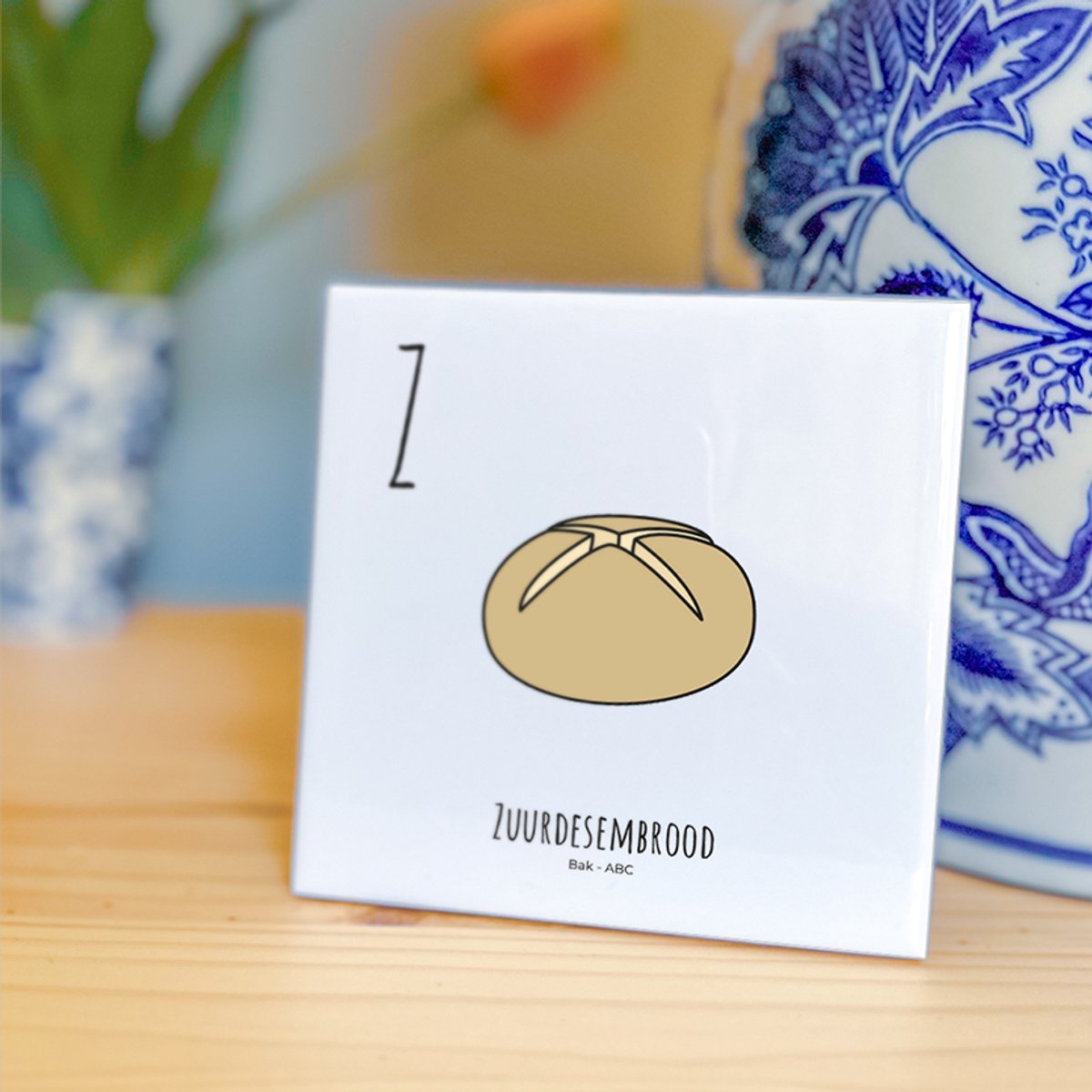 Zuurdesembrood - ABC tegeltje Bakken - Keramiek met Handgetekende Illustratie - Wanddecoratie - Woondecoratie - Relatiegeschenk - Souvenir - 10,8 x 10,8 cm