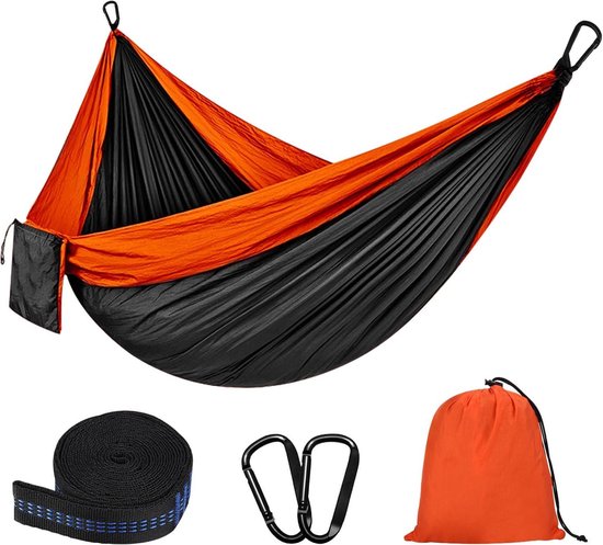 Zwart-oranje nylon hangmat met bevestigingsbanden, twee karabijnhaken en een oranje opbergzak.
