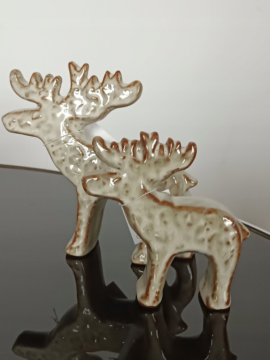 Kerstdecoratie Keramiek Rendier Beeldje 11 cm