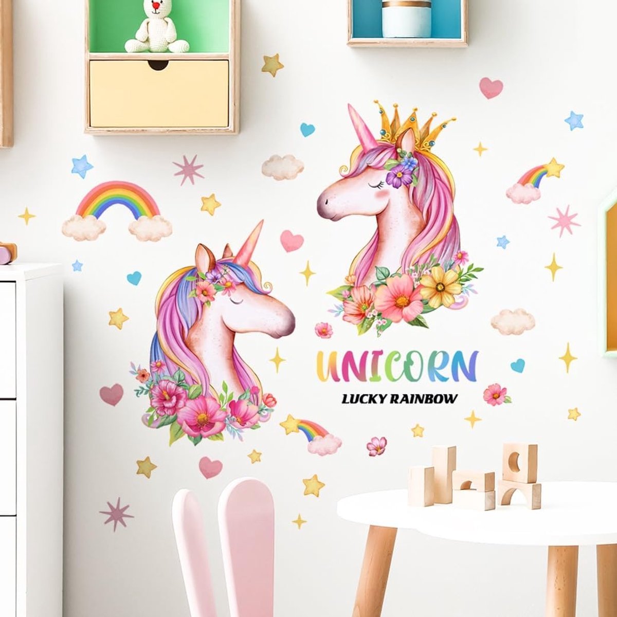Wandsticker - eenhoorns meisje LUCKY RAINBOW (70x80cm) - zelfklevend - magische kinderkamer decoratie - ShopVlot