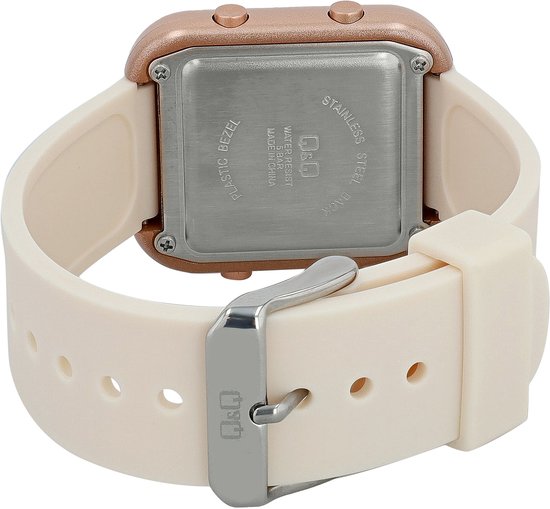 Achterkant van roze Q&Q digitaal horloge met roestvrijstalen achterkant.
