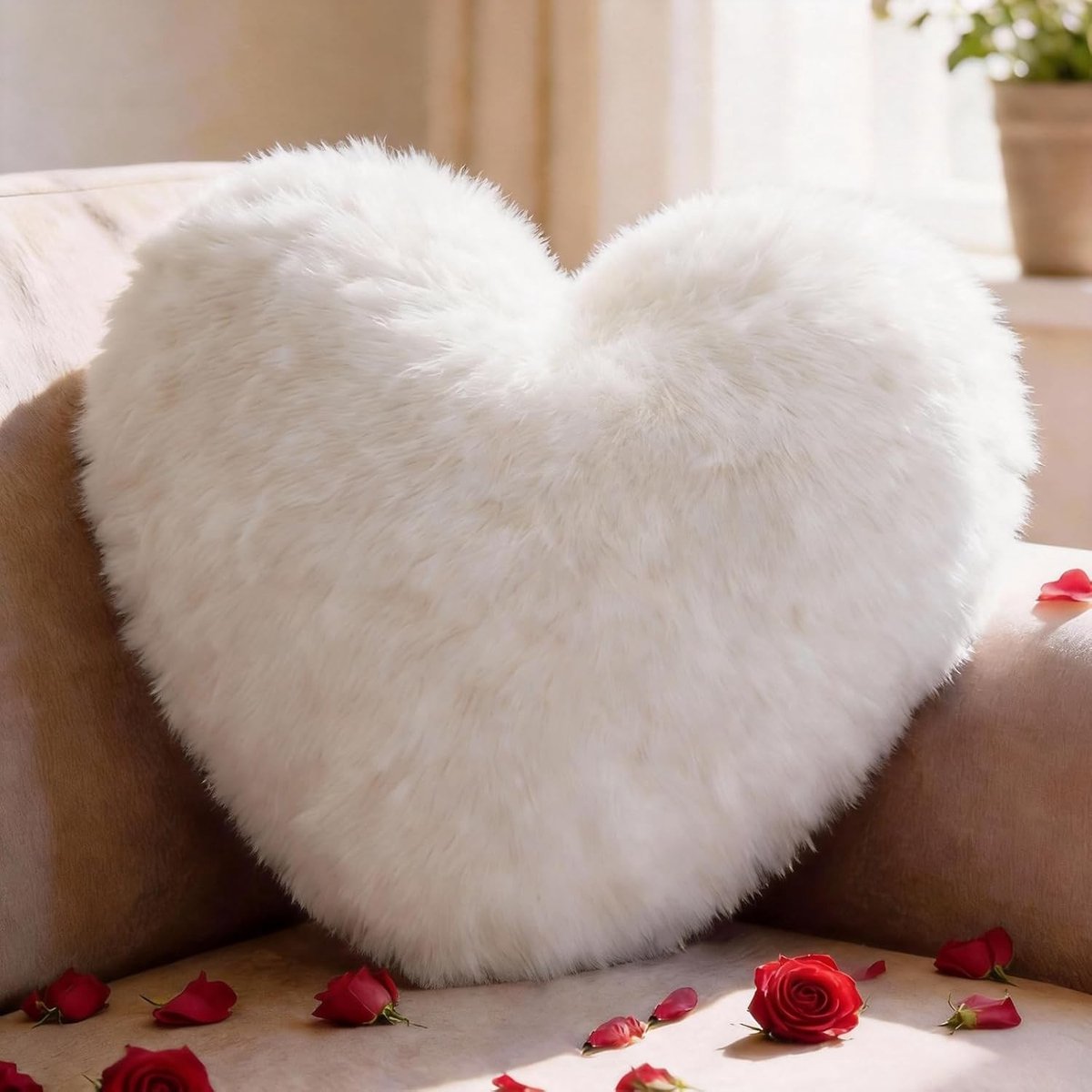 Zachte Hartvormige Kussen voor Cuddle - 36 x 46 cm - Pluche Kussen voor Woonkamer en Kinderkamer, Perfect als Cadeau voor Verliefden en Decoratie