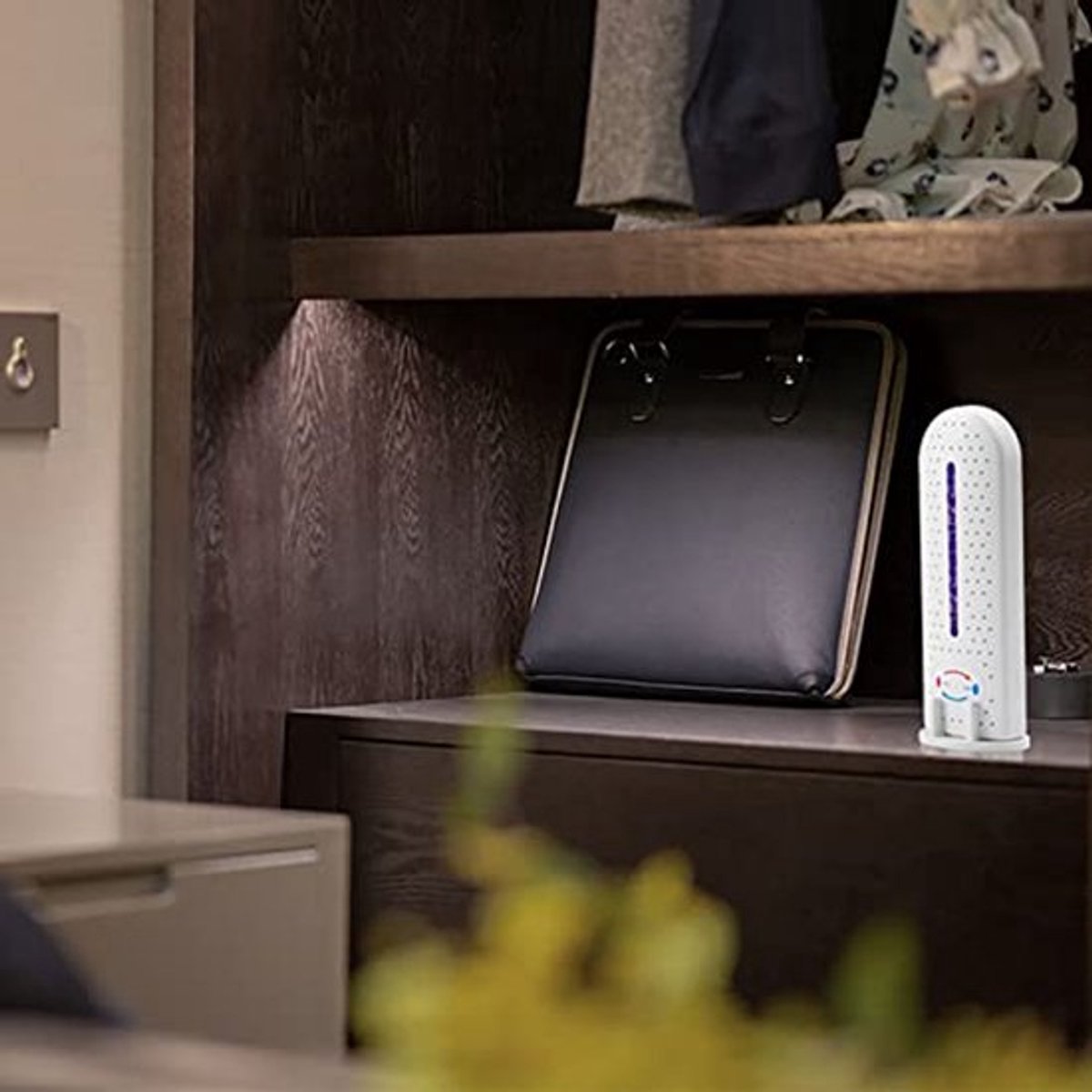 Draagbare kleine elektrische luchtontvochtiger USB ABS rechthoekige luchtontvochtiger voor slaapkamer, badkamer, kelderkast