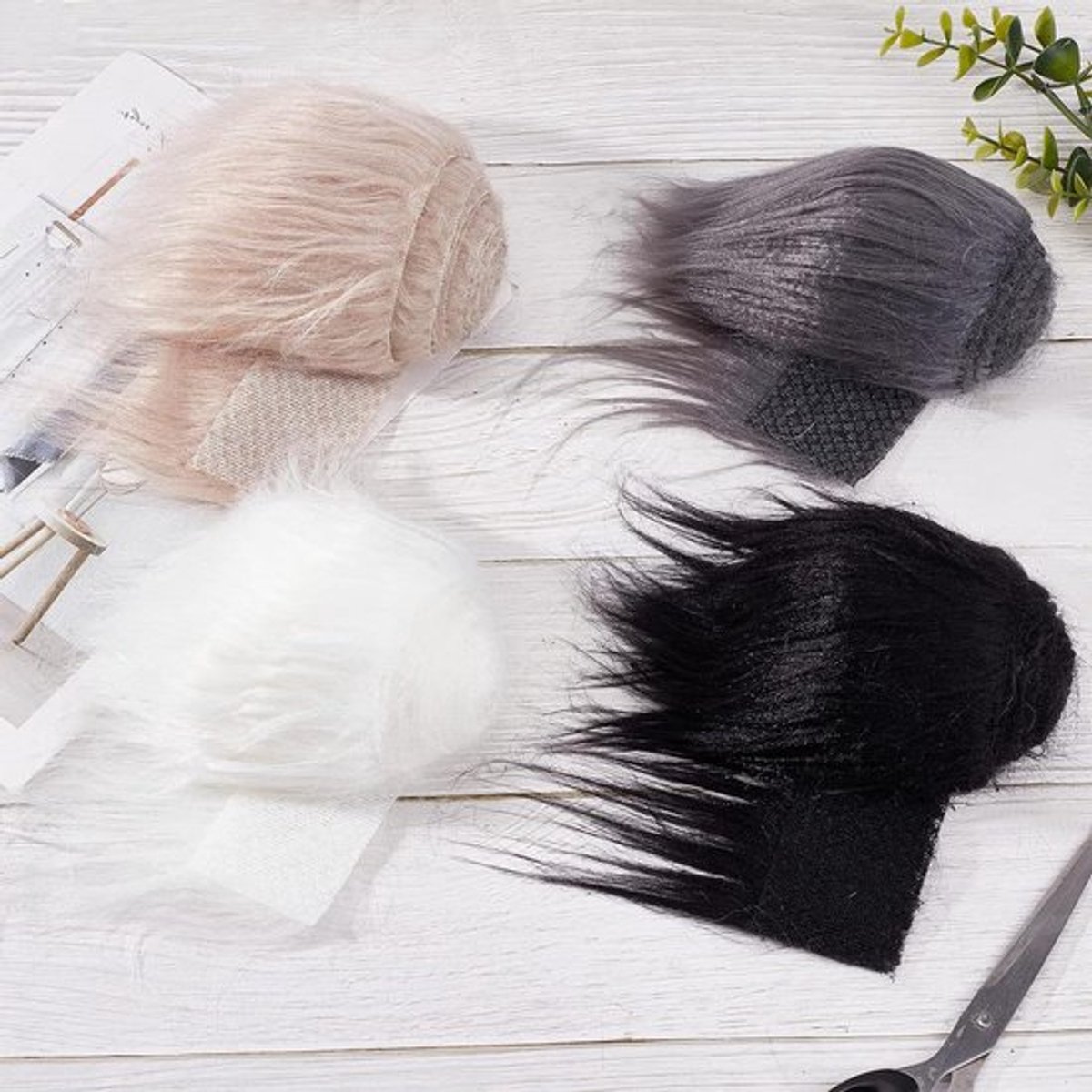 - 6 meter Shaggy pluche imitatiebont - Stof - Voorgesneden - Pluizig - Handwerk - Fuzzy - Geschikt voor knutselen - 4 kleuren - Baard - Gnome - Kerstman - Kabouters - Munten - Cosplay - Schraap - Haar - Baarden