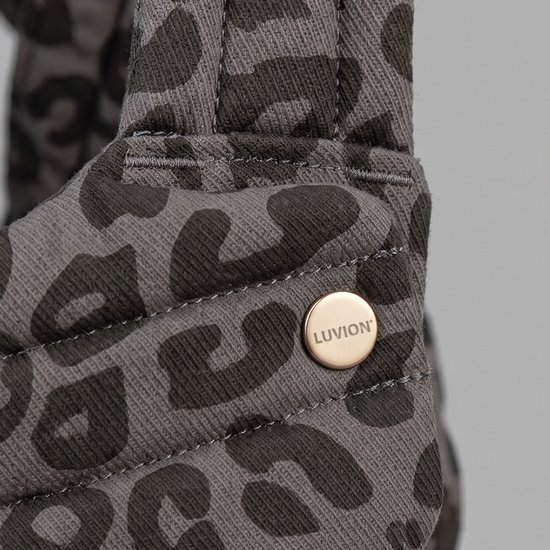 LUVION® Baby carrier MILANO Grey Leopard - Draagzak Baby - Ergonomische Buikdrager en Rugdrager - OEKO-TEX® Katoen - Grijs met Luipaard Patroon van Luvion — afbeelding 2