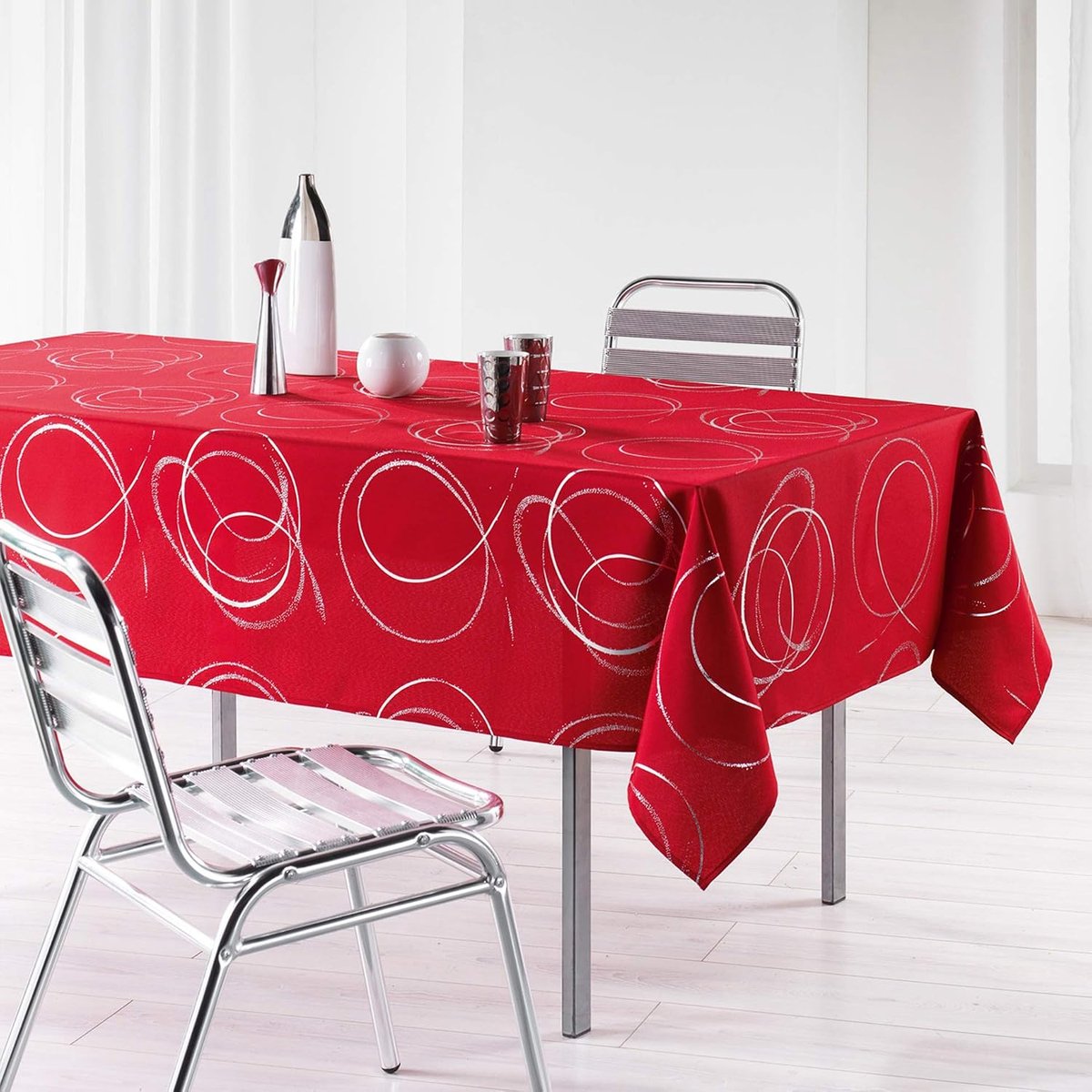 d'Intérieur - L'Harmonie du Décor 1721577 Tafelkleed, bedrukt, zilverkleurig bully, polyester, rood, 240 x 150 x 240 cm