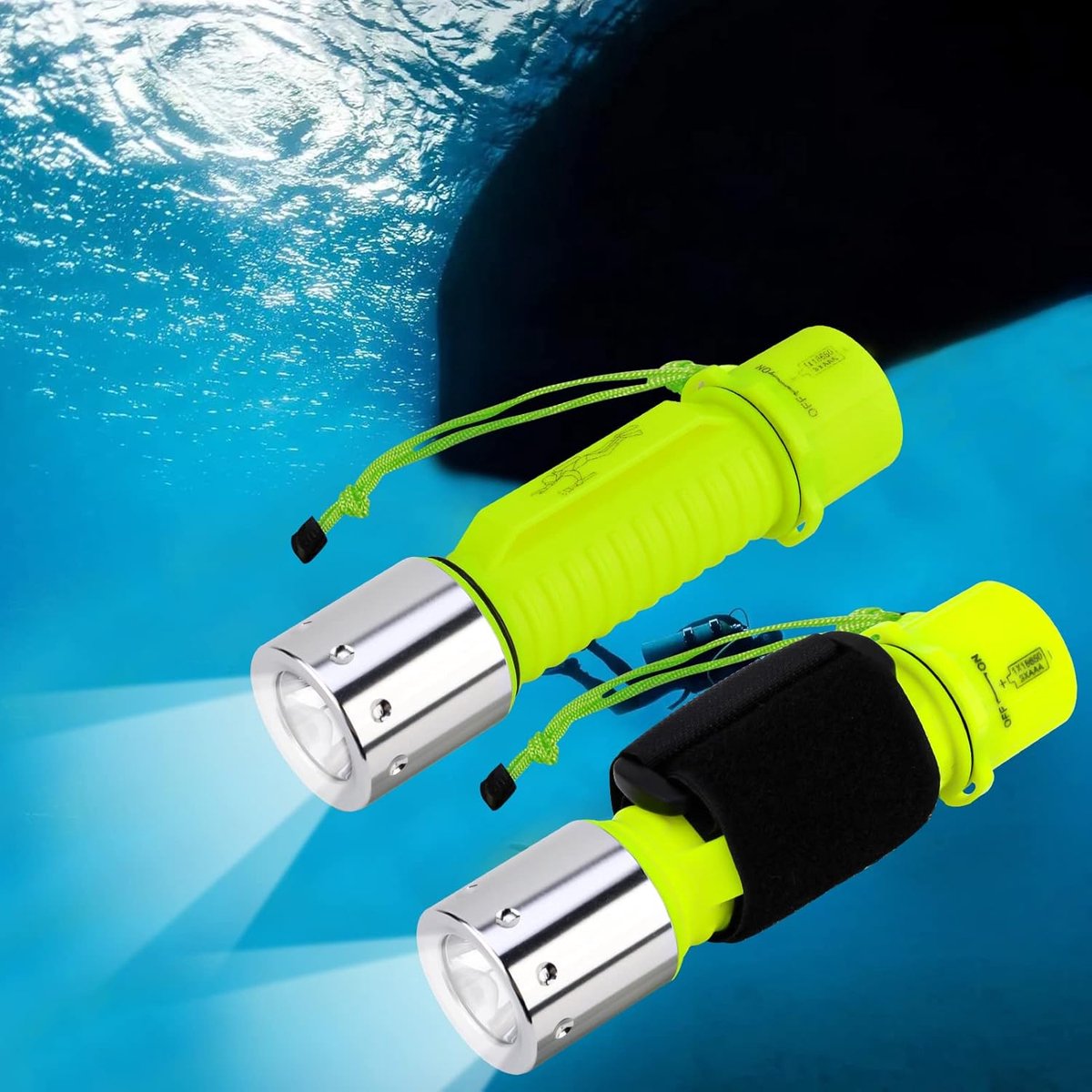 Duiklamp set van 2 - 1100 lumen LED - Waterdicht tot 30 meter - Ideaal voor duiken - ShopVlot