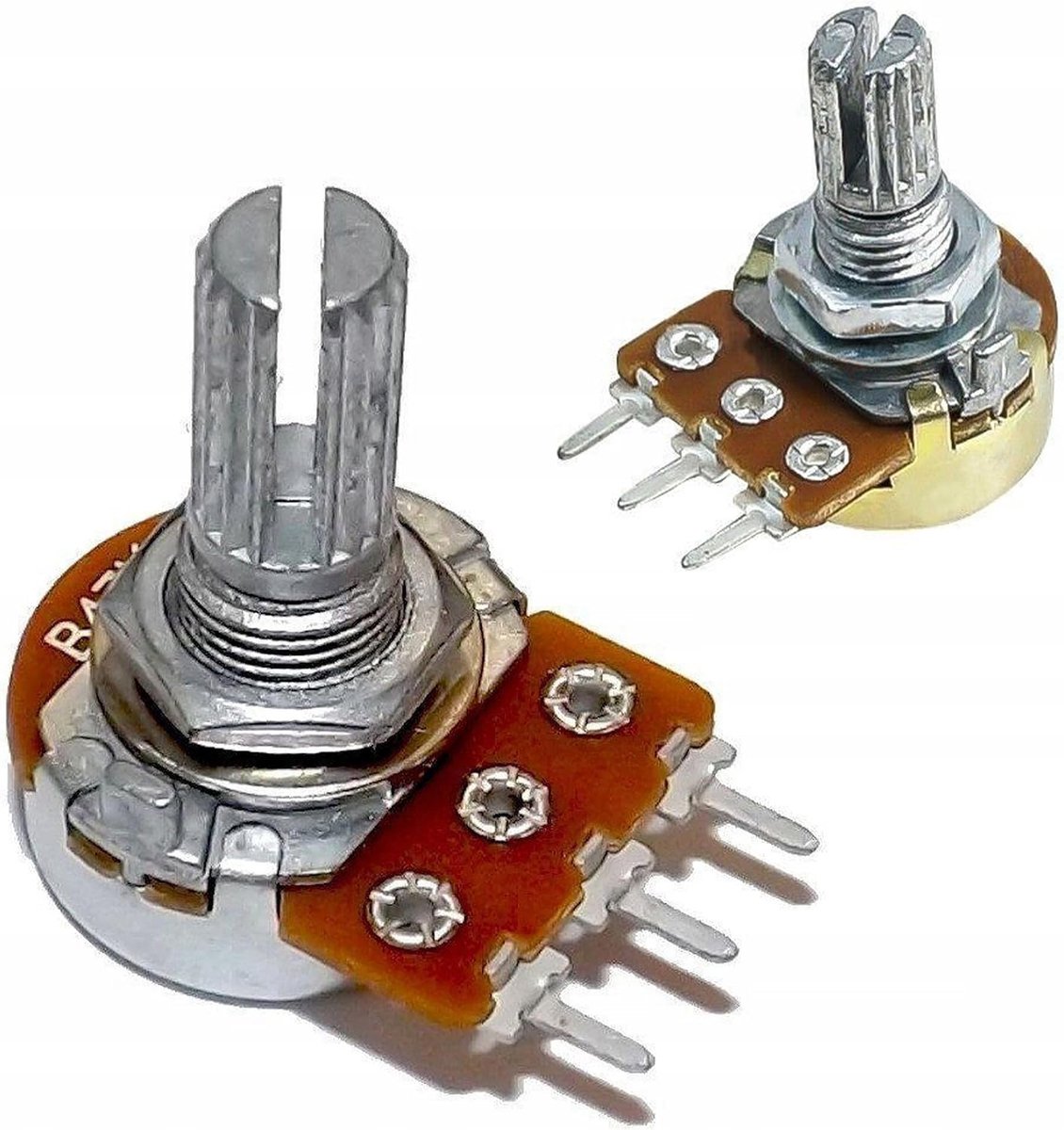 Potentiometer B10K, lineaire potentiometer, 10K ohm, metalen behuizing, 15 mm aslengte, 6 mm diameter, 300 graden draaihoek, 5 mm raster, elektronische component