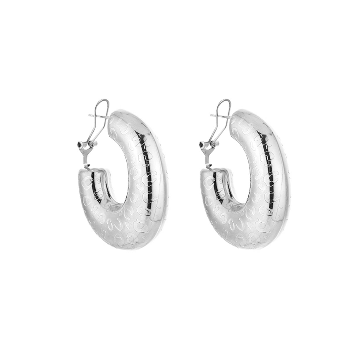 Stainless Steel Chunky Engraved Monogram Hoops – Luxe Brede Gegraveerde Oorringen – RVS - Zilver