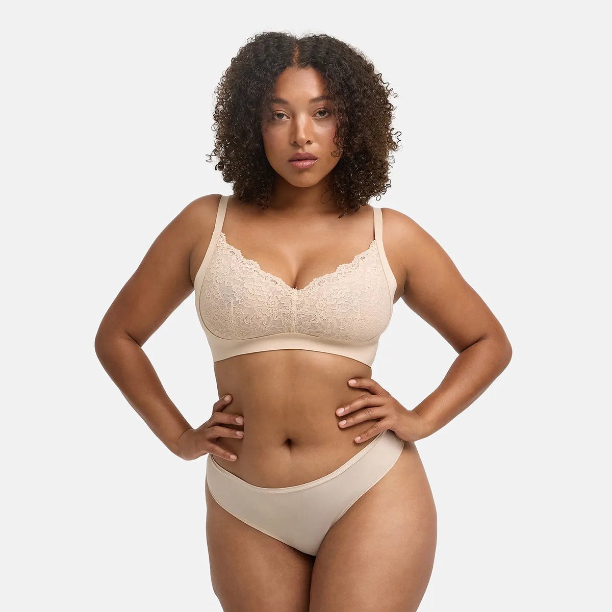 cfab - Comfortbeha met kant - Sand-M