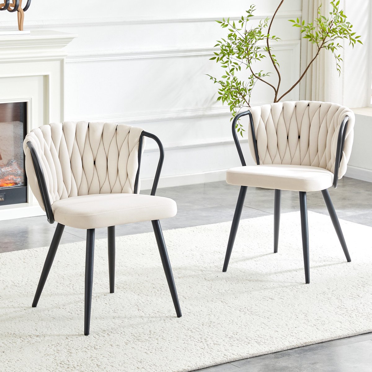 Eetkamerstoel Velvet - Luxe Stoel Met Armleuningen En Zwart Metalen Frame Beige