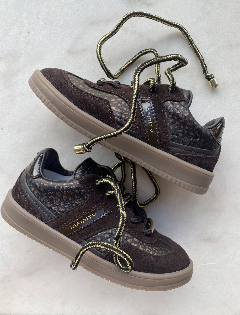 Hip sneaker leopard maat 39