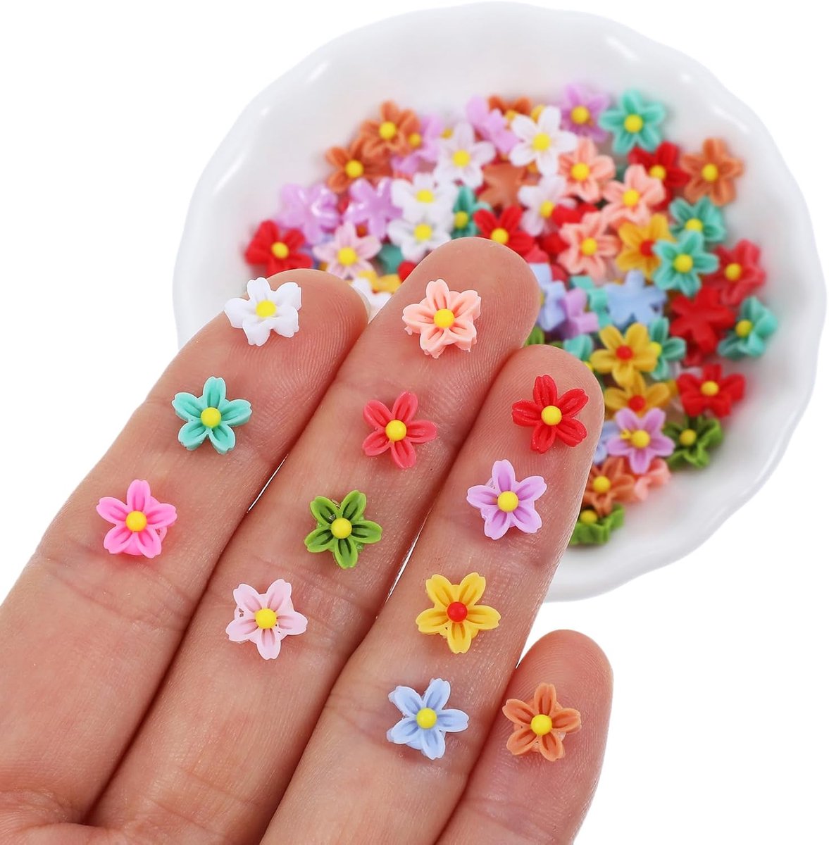 SnelShoppen - 100 Miniature Resin Flowers - 3D Kleurrijke Daisies Decoratie voor Miniatuurlandschappen, Taartdecoratie, Nagelkunst - Ideaal voor Feest