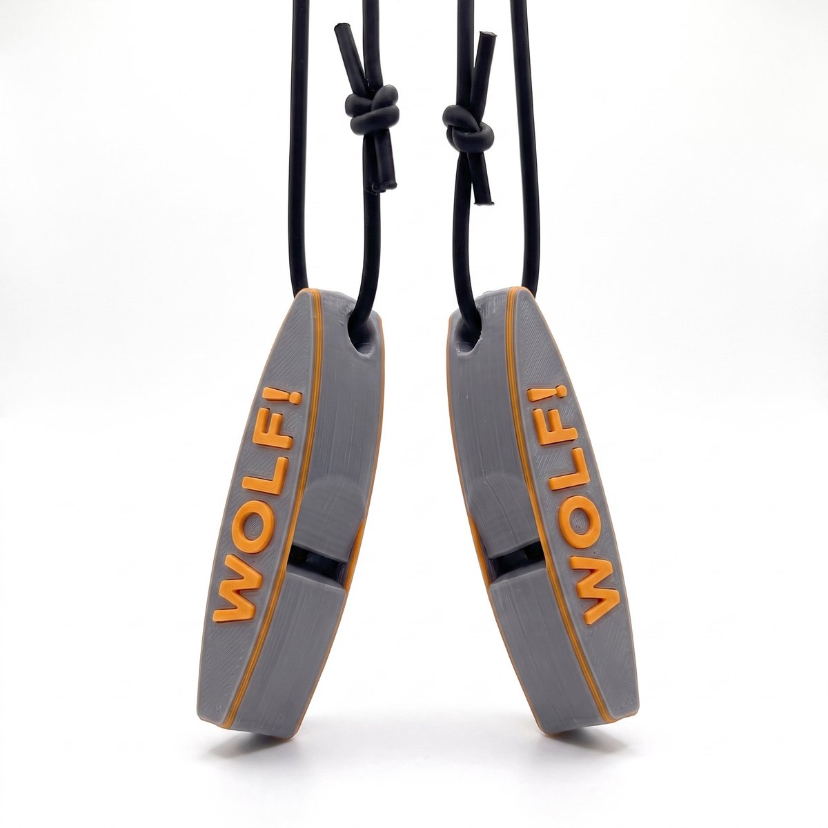 Zweeds Anti Wolven Fluitje - 2 stuks + rubber koord - Zeer luide wolvenfluitjes - Tegen wolven en wilde zwijnen - Zelfverdediging