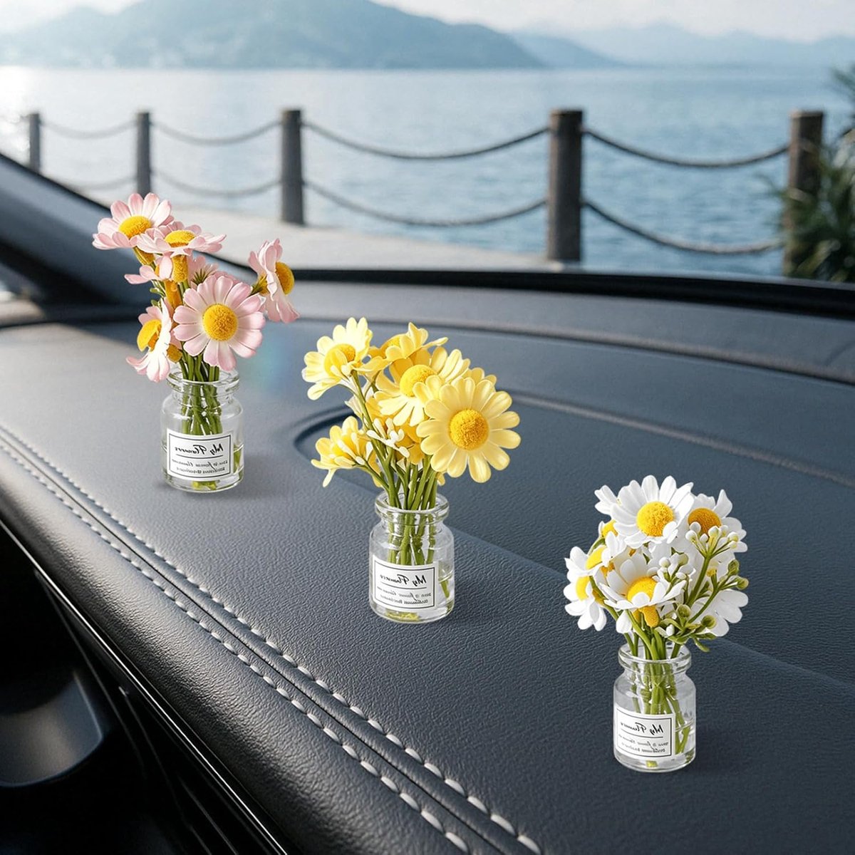 SnelShoppen - 3 Pcs Mini Daisy Auto Decoratie Set - Schattige Bloem Dashboard Accessoires - Kleurrijke Interieur Ornamenten voor Achteruitkijkspiegel