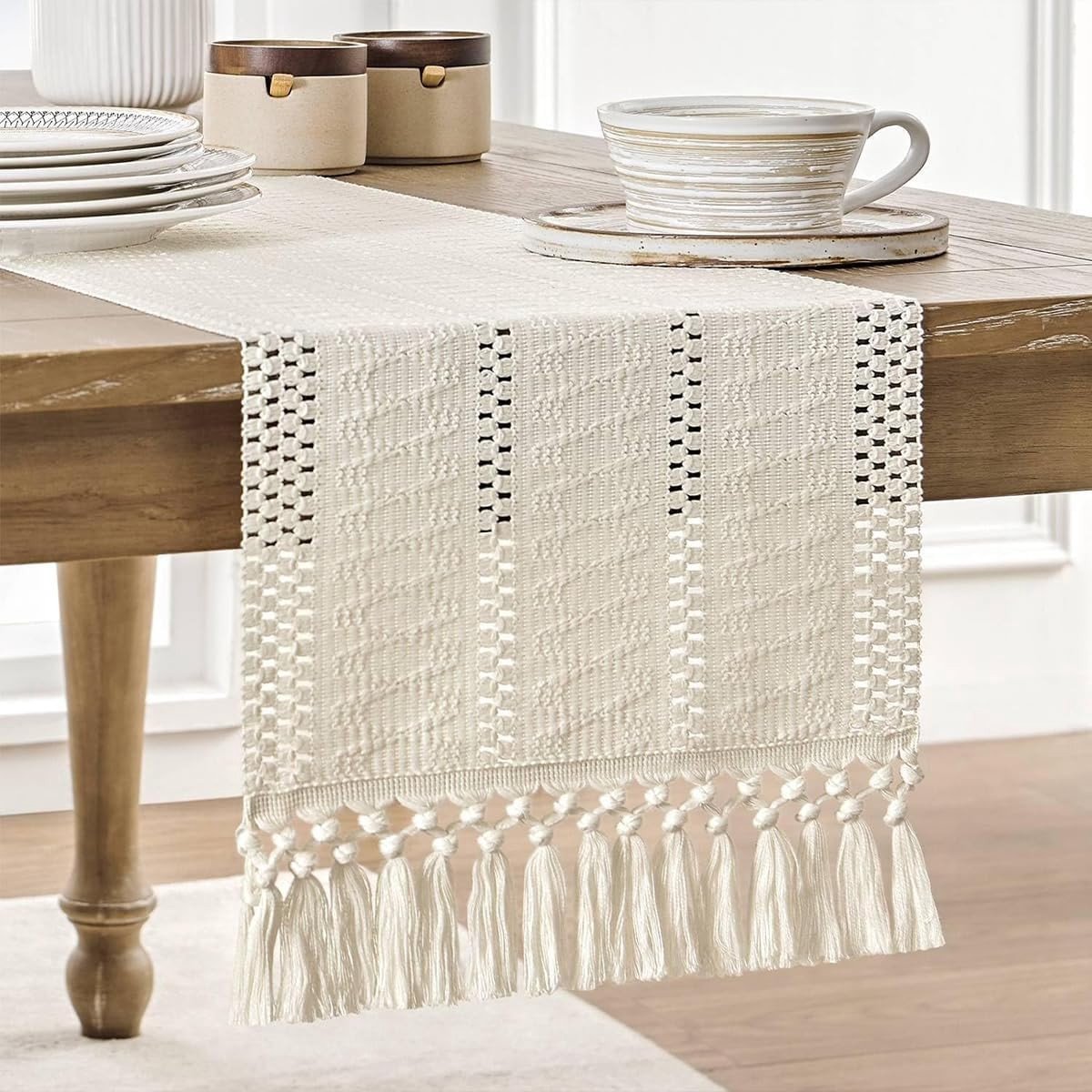 Linnen Tafelkleed 30x180cm Beige met Haakwerk en Franjes voor een Stijlvolle Tafelsetting