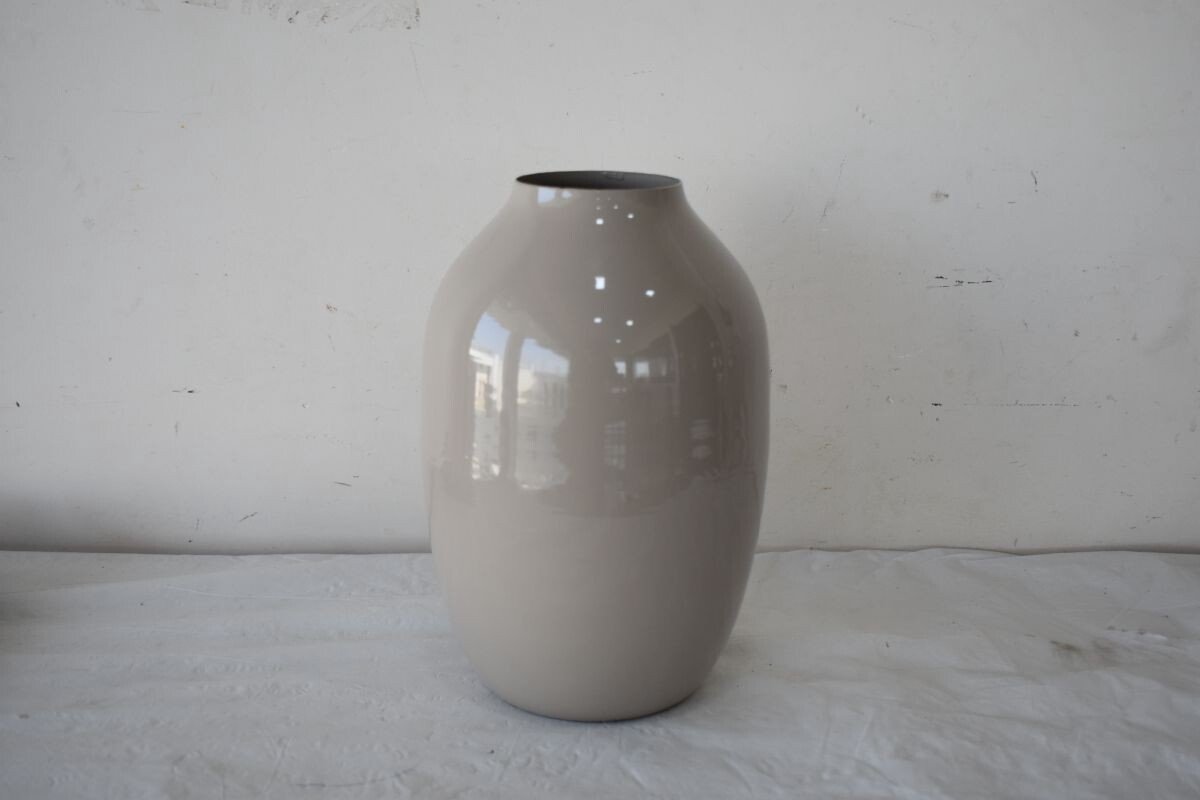 Metalen vaas Maru glossy sand