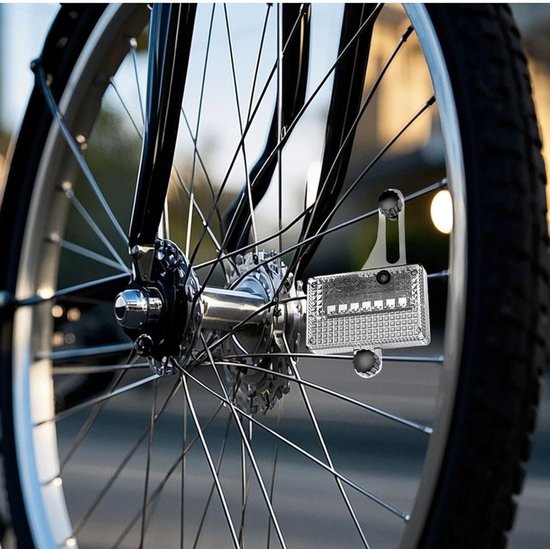 Spaakverlichting Fietswiel - LED Fietslampjes - Fietsen Zichtbaar Maken - Bewegingssensor - 20 Uur Licht - Wit — afbeelding 5