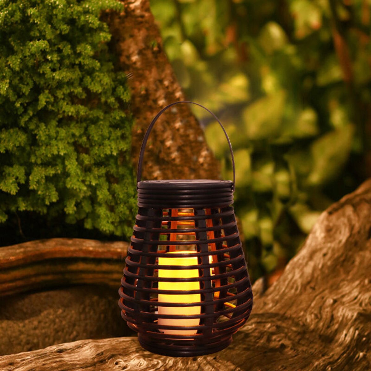 Set van op zonne-energie werkende lantaarns, rotanlook, bruin kunststof geschikt voor marmerpatroon, 1 stuk, druppel- en ronde vormen, geschikt voor decoratieve LED-tuinverlichting buitenshuis.