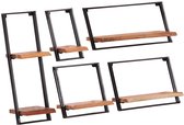 Een set van vijf wandplanken met houten planken en zwarte metalen frames in verschillende formaten.