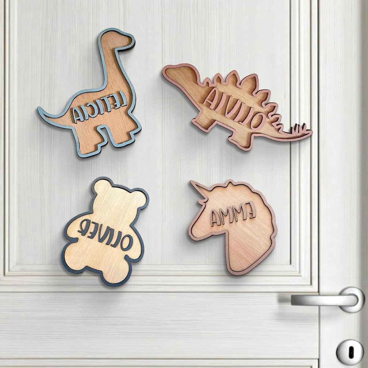 Gepersonaliseerd Deurornament - Houten Wanddecoratie Kinderkamer - Kamer Personaliseren - Met Liefde Gemaakt - 25x15 cm - Multicolor