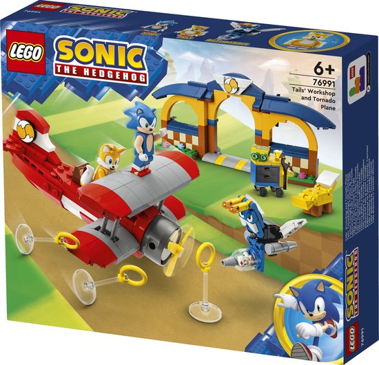 Doos van LEGO Sonic set 76991 met Tails' werkplaats, het rode Tornado-vliegtuig en actiefiguren.