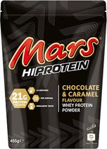Zwarte Mars HiProtein "Chocolate & Caramel" 455g whey protein poederzak met rode en witte letters, met 21g proteïne per portie.