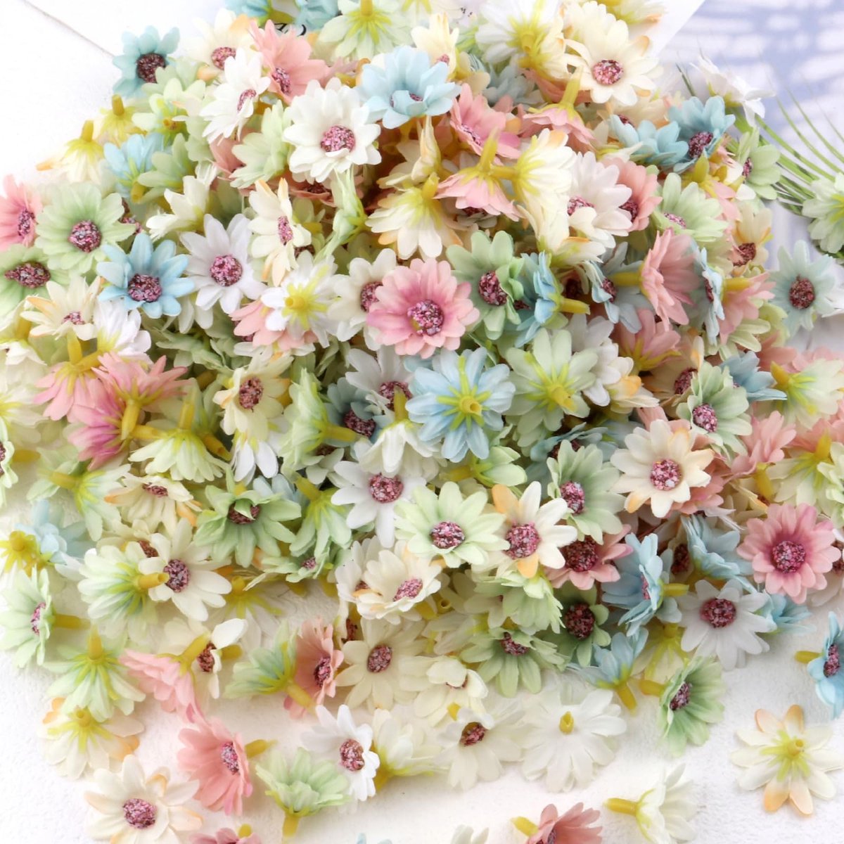 Dailygoods- Kunstrozen 50 Stuks - Kunstbloemen - Decoratie - Bruiloft - Feest - Interieurdecoratie - Zijde 3 cm - Nep Bloemen
