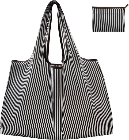 Sac de courses rayé noir et blanc avec sa pochette pliée à côté, sur fond blanc.
