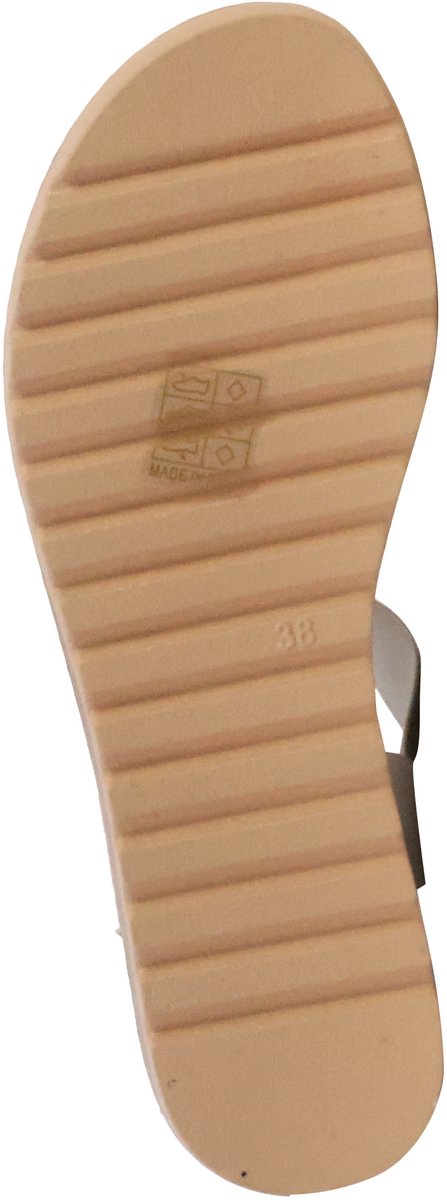 Sandalen om aan te trekken
