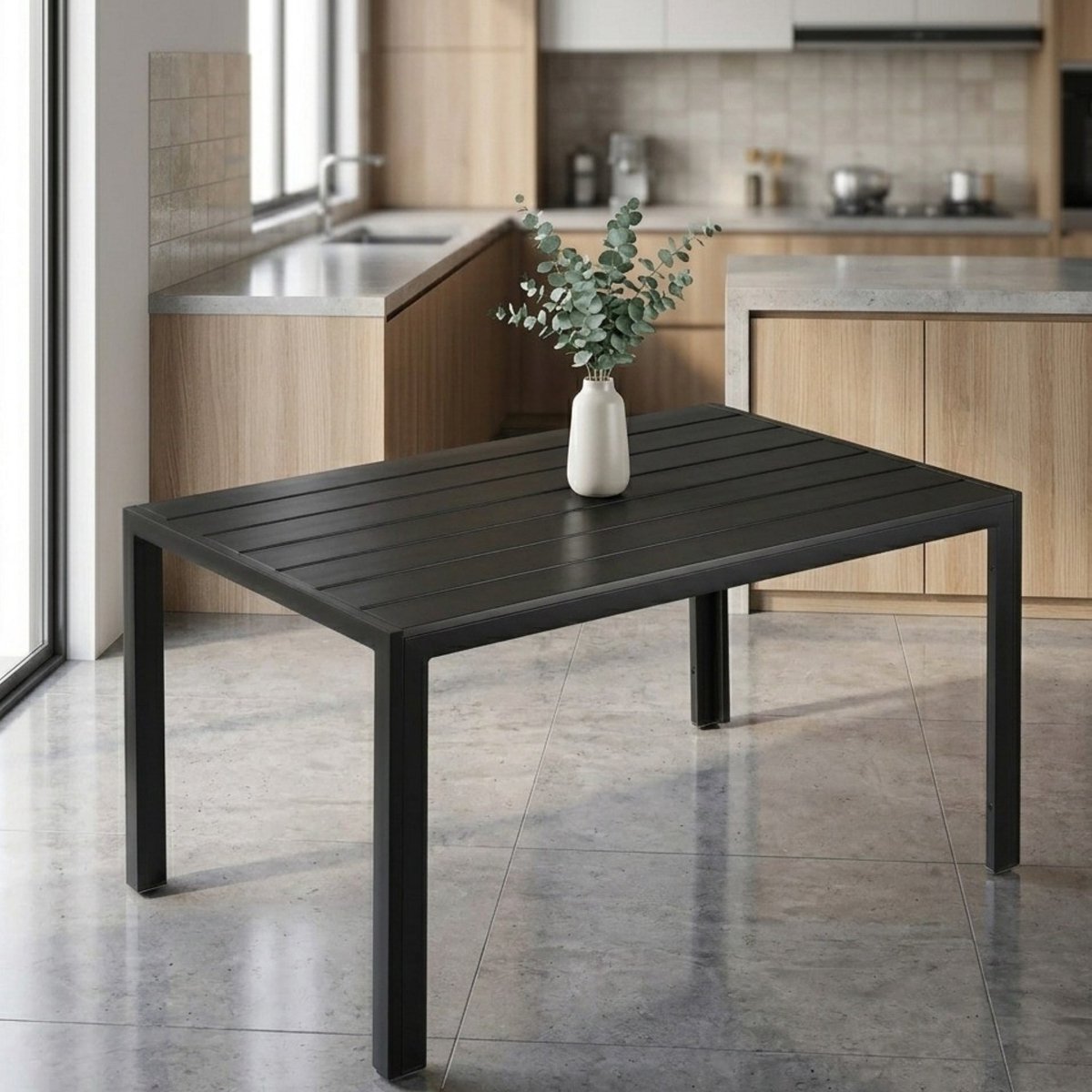 Tuintafel Balkon – Meuble Paris Aluminium & WPC Terrastafel 110x70 cm – Weerbestendige Buiten Eettafel voor 4-6 Personen – Moderne Zwarte Balkontafel met Antislip Poten