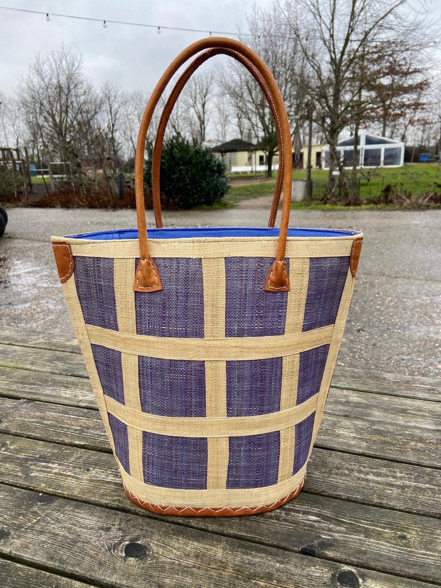Mand met leren hengsel en voering afsluitbaar - Pomme Chatelaine.NL