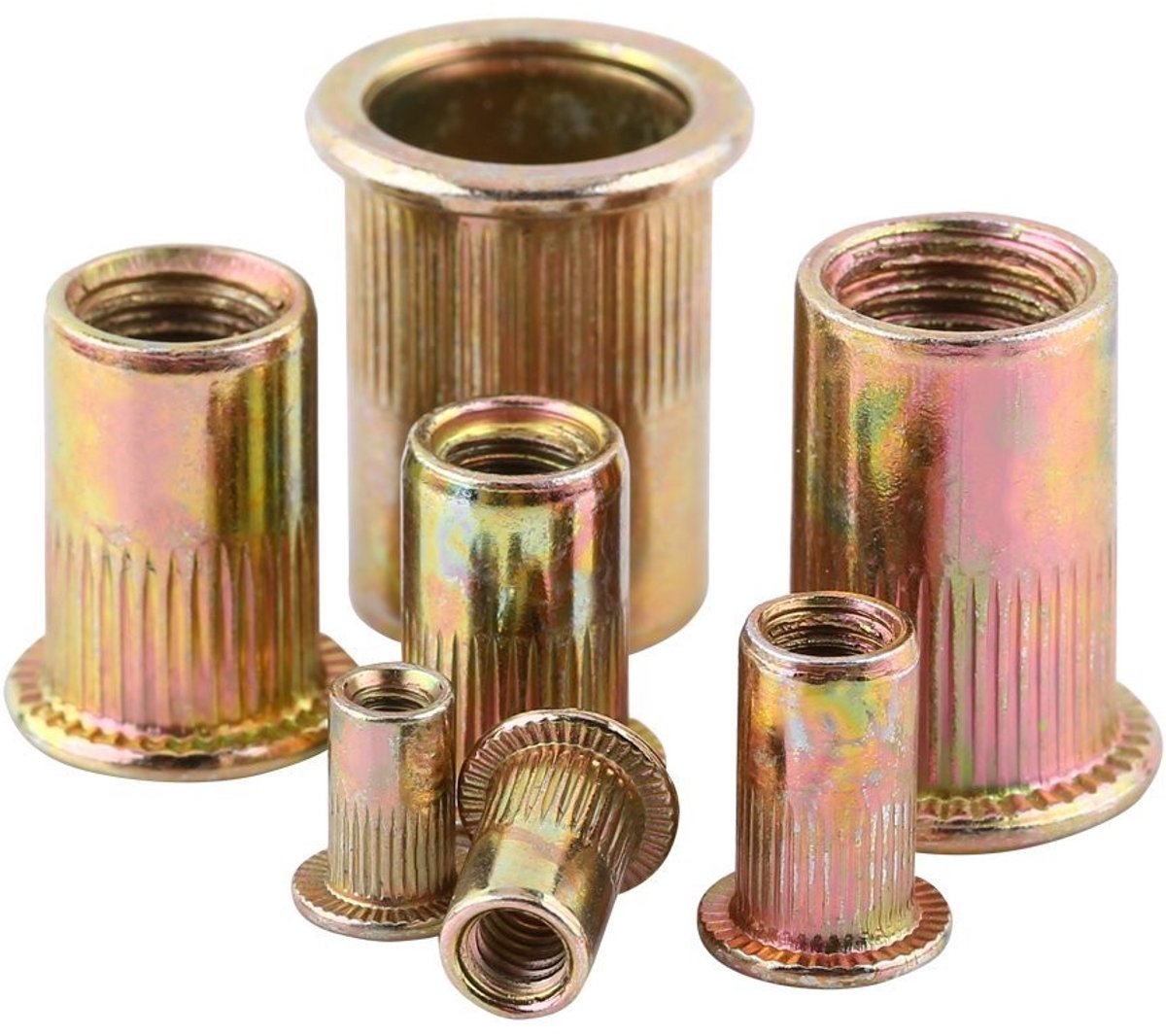 Dailygoods- Klinknagelmoer Metrisch - Koolstofstaal - 100 Stuks - Corrosiebestendig - Roestbestendig - Platte Bevestiging - Schroefmoer