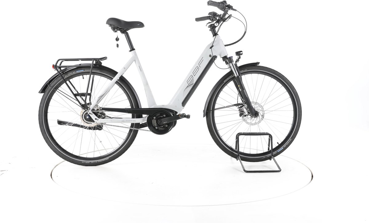 BBF Granada Elektrische citybike Bosch Accu 400Wh 28" wit Pro Elektrische Fiets